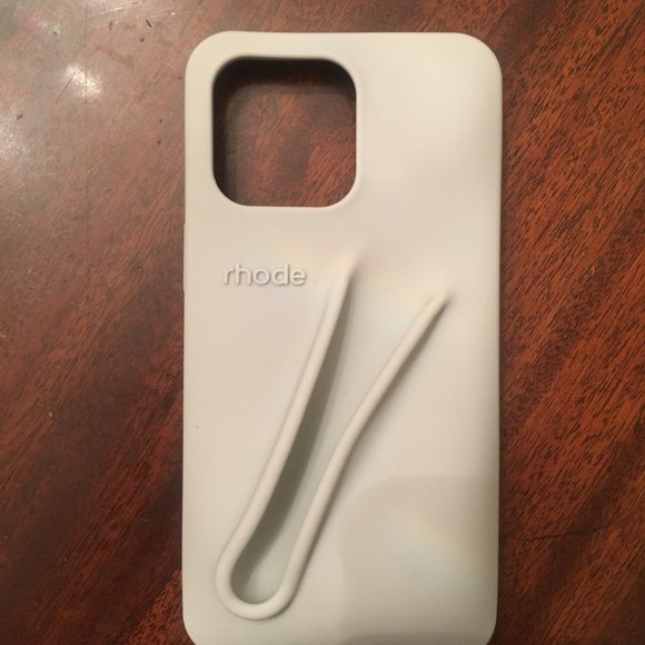 Rhode Lipcase - iPhone 15 Pro Max - Picture 2 of 3